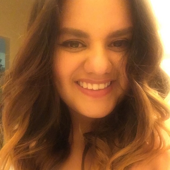 Meet your Posher, Eunice - Picture 2 of 6